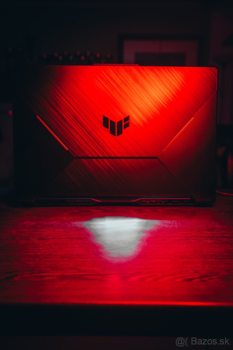 Predám notebok Asus FX706 - 6