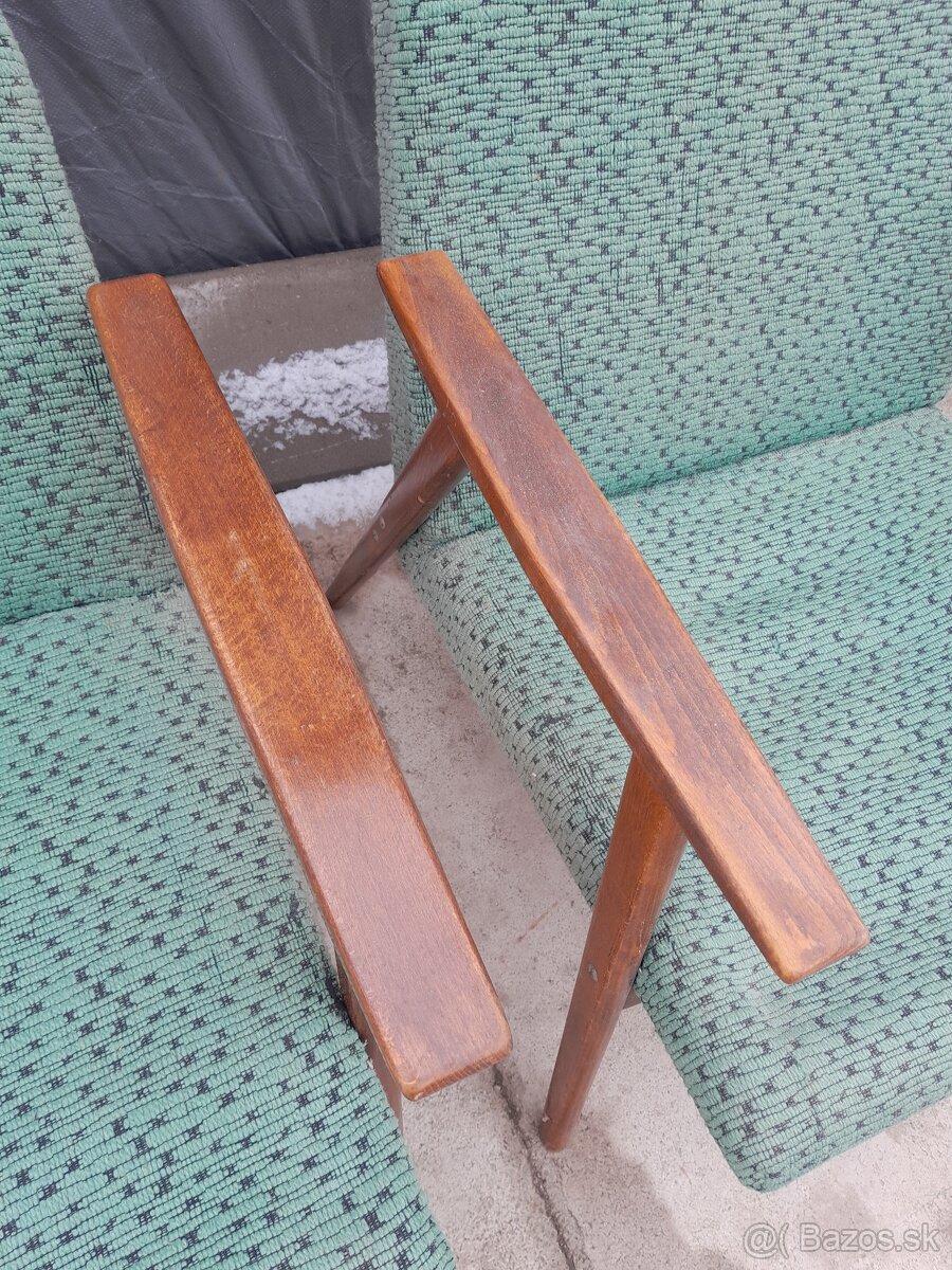 Predám kreslá cena spolu 100€ - 6