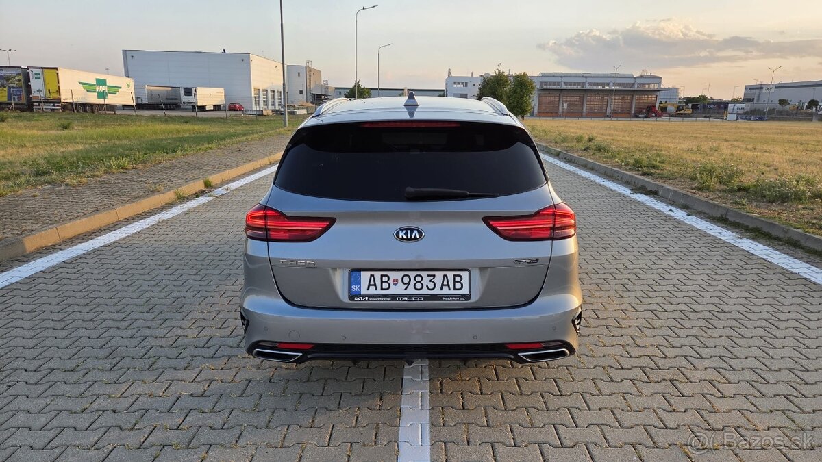 Kia CEED SW 1,6 CRDi GT-line automat - 6