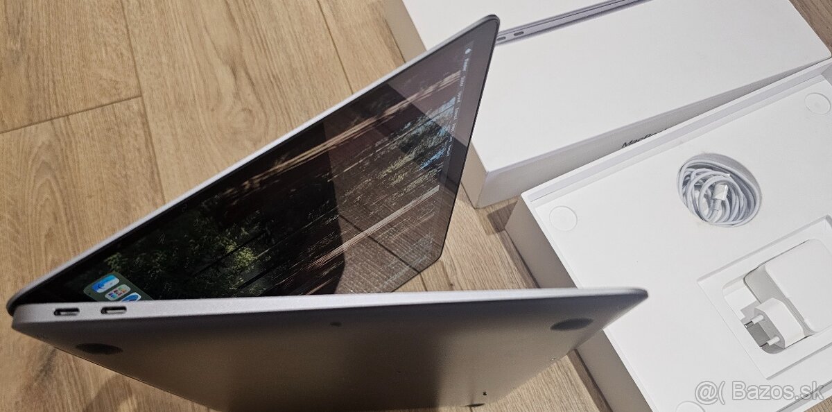 Apple MacBook Air 13 2020 ročník A2179 - 6
