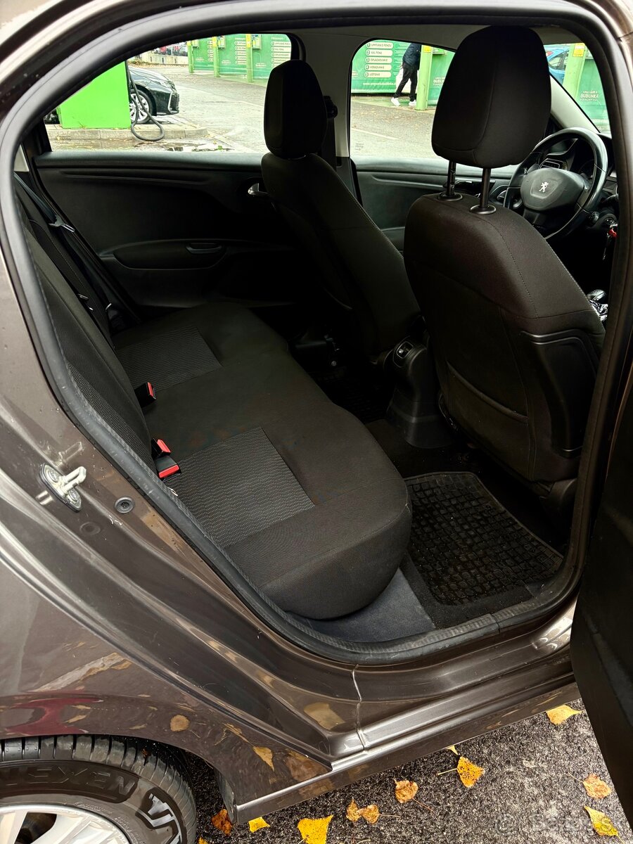 Peugeot 301 Facelift - 6