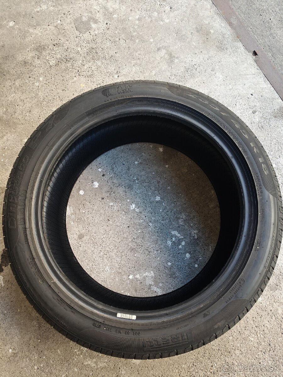 Pirelli Cinturato P7 235/45 R18 - 6