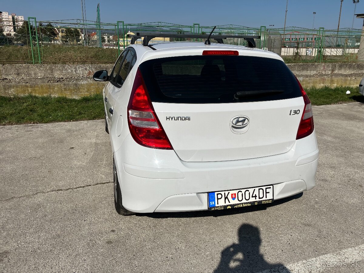 Hyundai i30 1,4 benzín 80kw, r.v. 2011 - 6