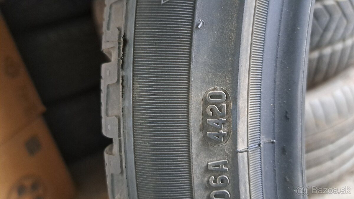 275/35 r22 - 6