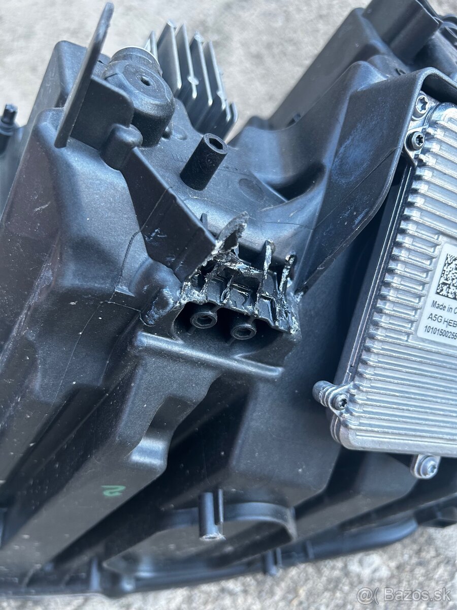 ✅ Škoda Octavia 4 pravé svetlo - 6