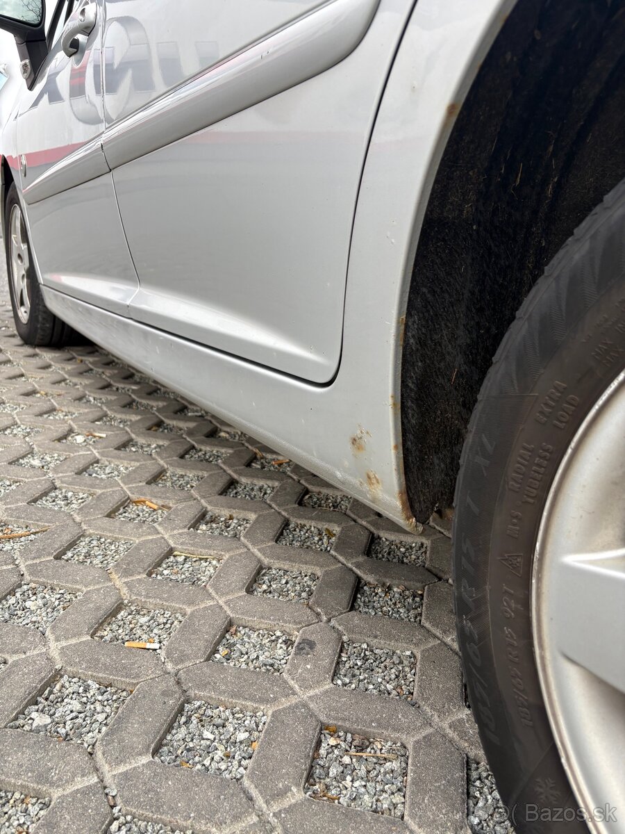 Peugeot 207 - 6