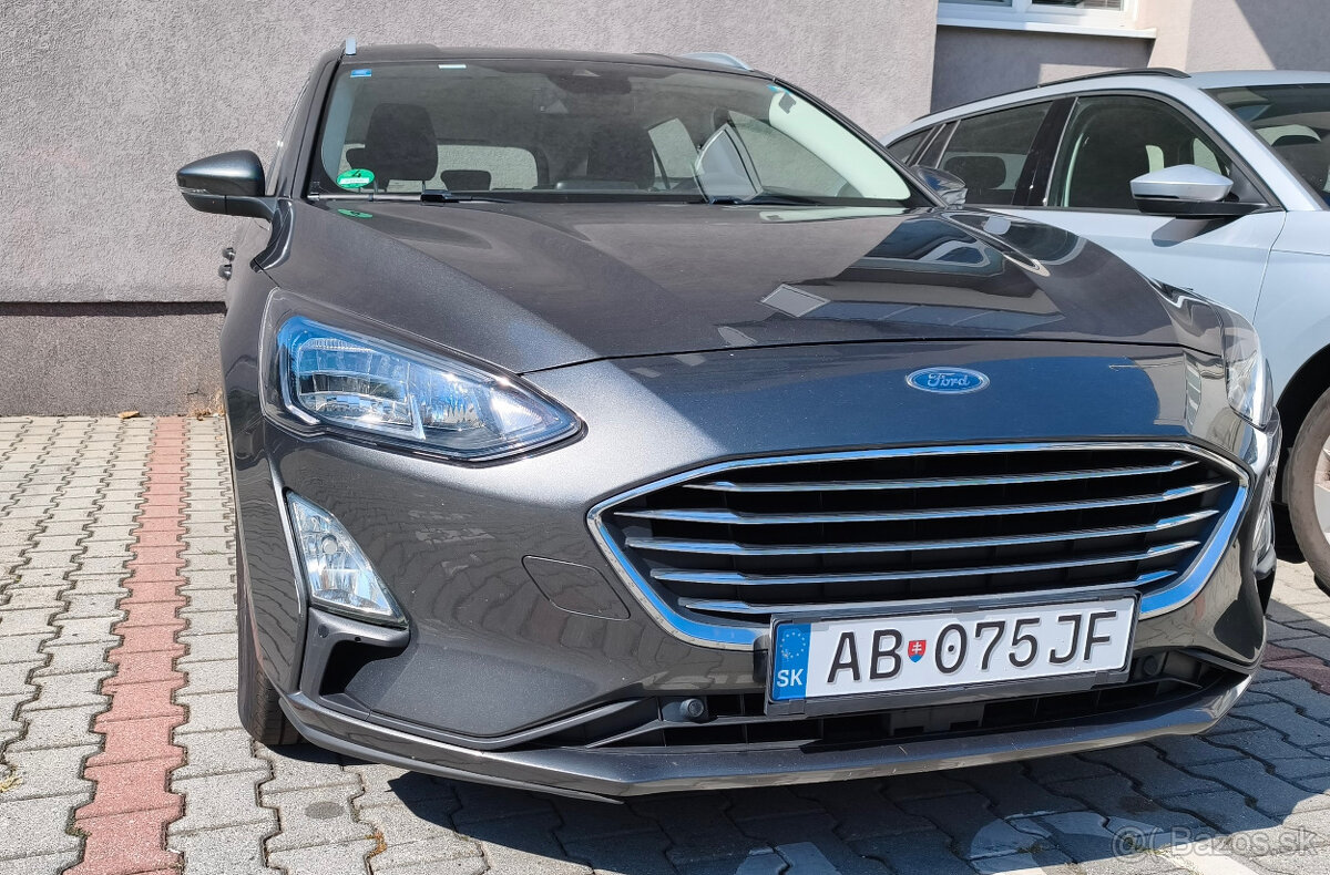 Ford Focus Kombi 1.5 TDCi EcoBlue Titanium A/T 8 - 6