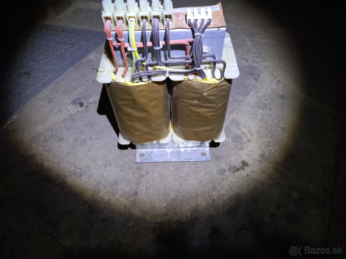 Predám ochranné oddeľovacie trafo siete - 6