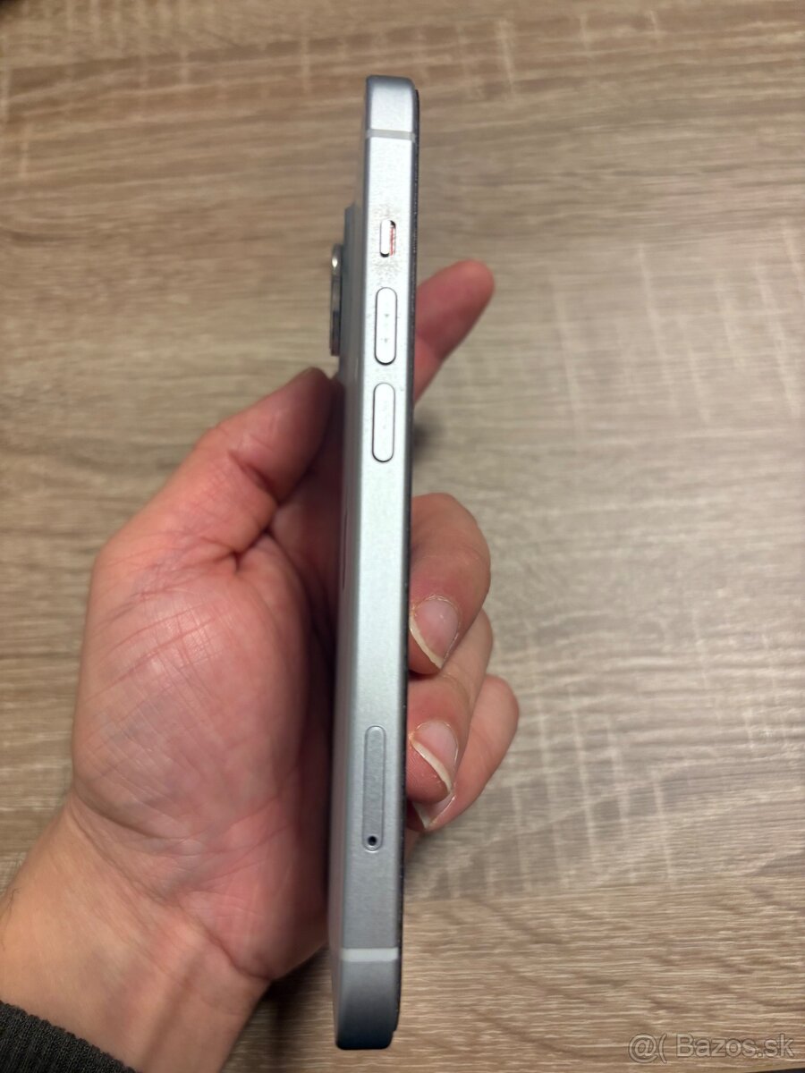 Predám iPhone 15 – 128 GB - 6