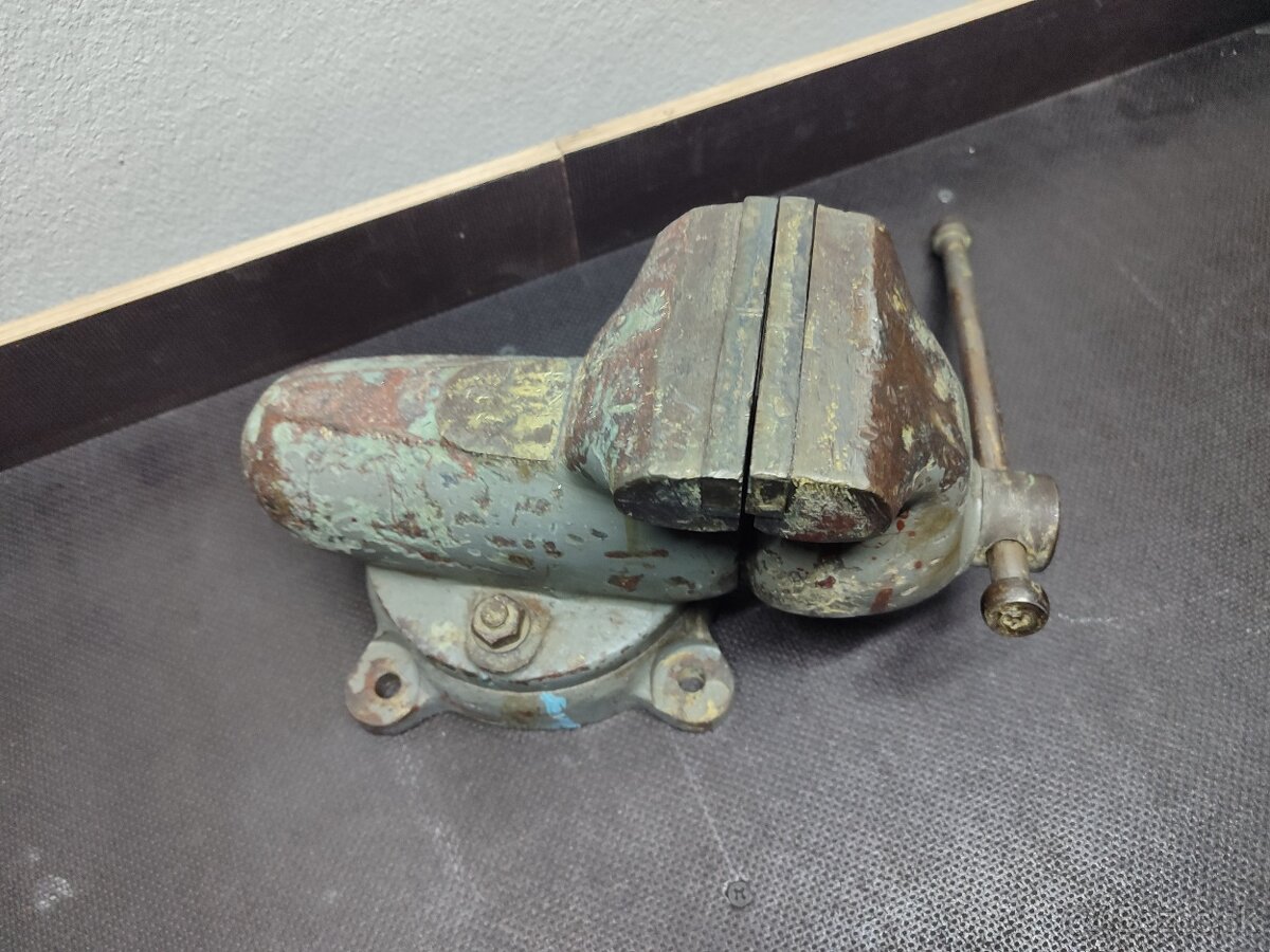 Zverák York 100 - 6