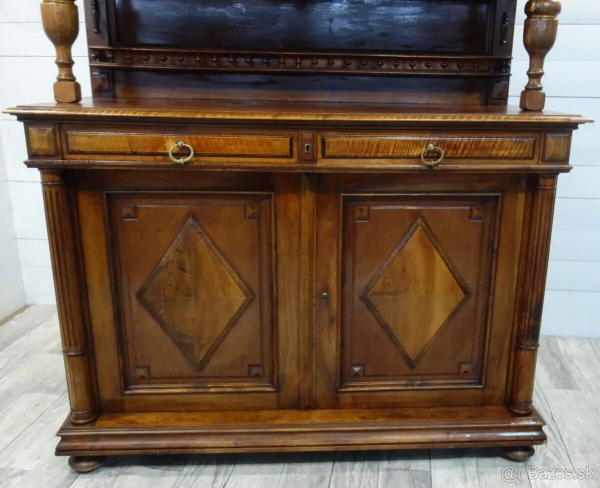 Príborník starožitný ( 157 ) . - 6