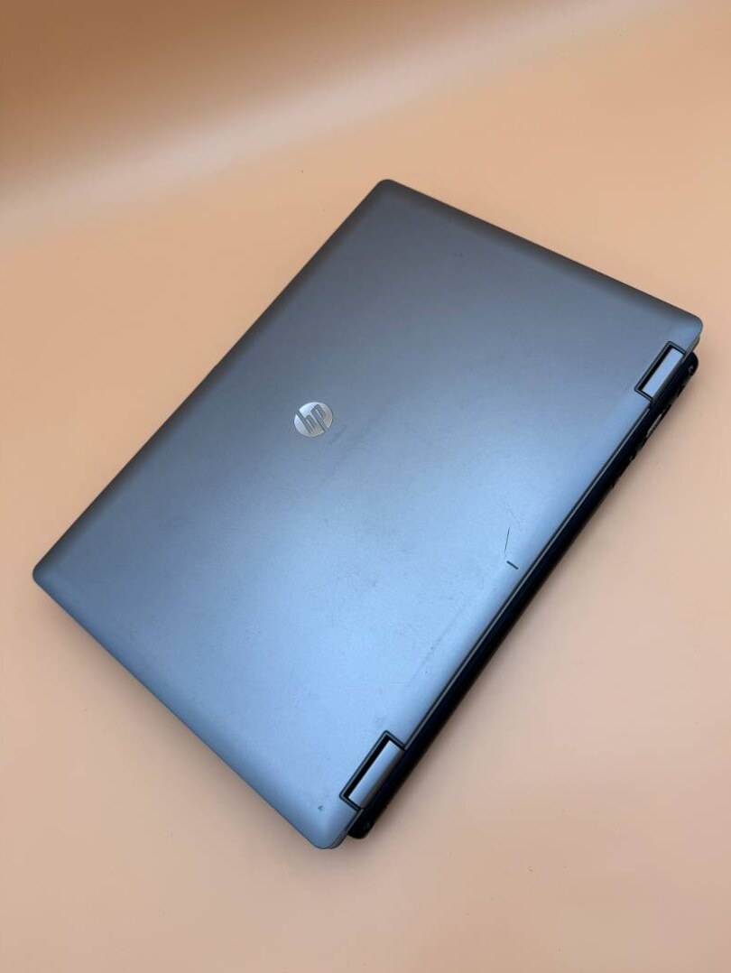 Notebook 14" HP.Intel i5-M520 2x2,40GHz.8gb ram.240gb SSD - 6