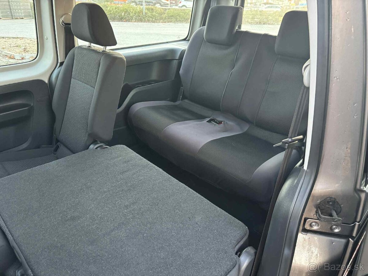 VW Caddy Maxi 7 miest 46000 km - 6
