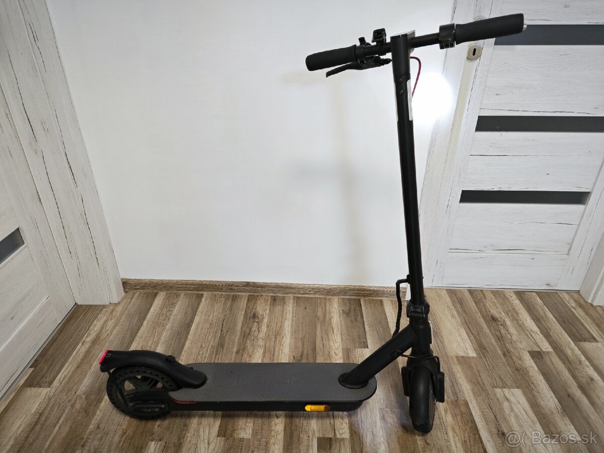 Kolobežka Sencor scooter S one, pokazená, nizky dojazd - 6