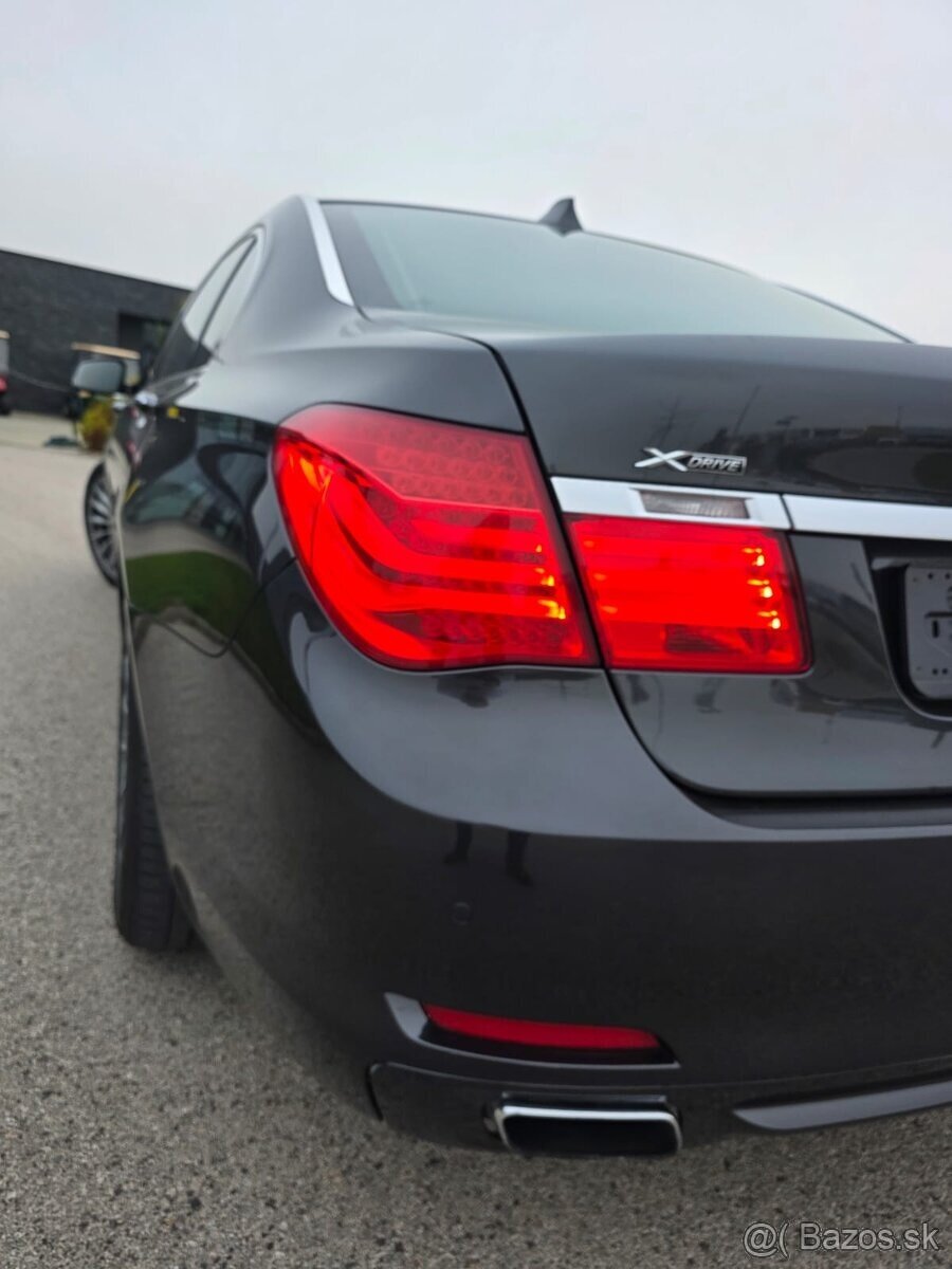 BMW 750XD LONG 4.4i 300 kw - 402 HP Nová STK/EK - 6