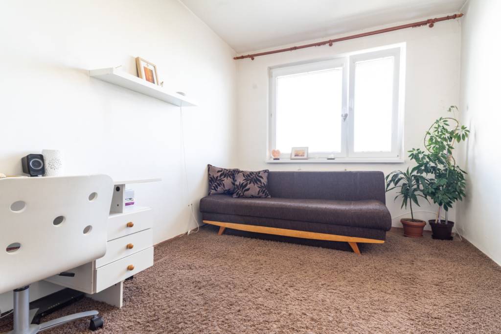 NA PREDAJ PLNOHODNOTNÝ 3 IZBOVÝ BYT NA KVP, ČORDÁKOVA, 70 m² - 6