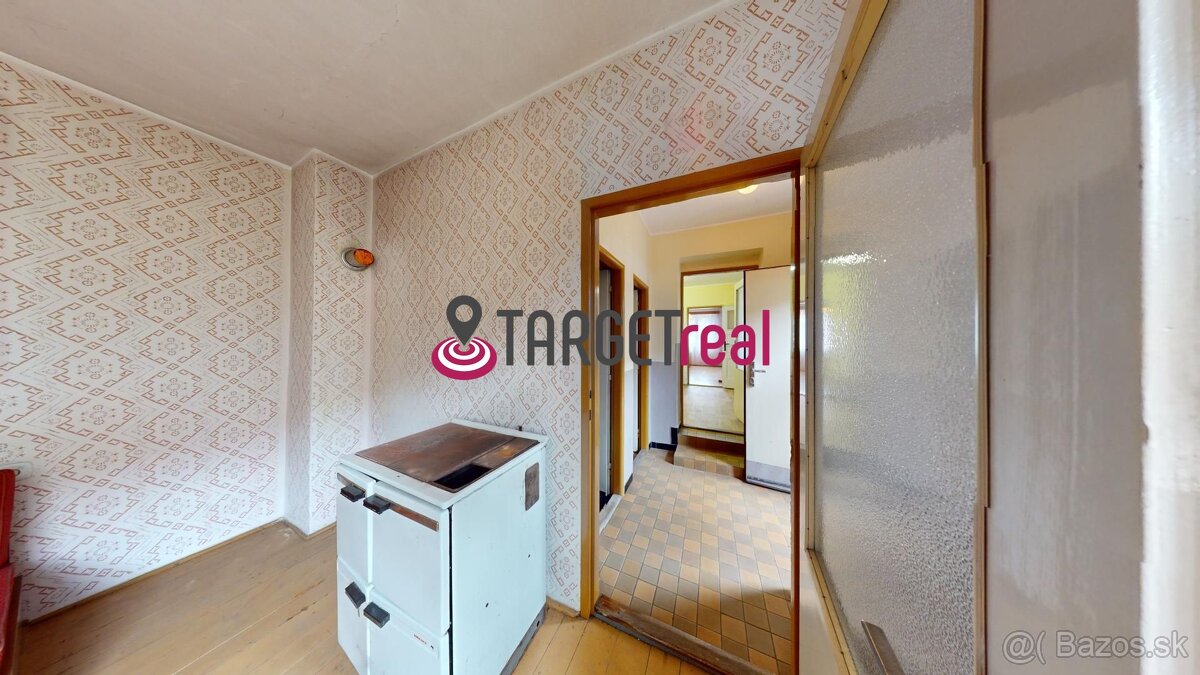 TARGETreal ponúka na predaj dom s pozemkom v Rajeckých Tepli - 6