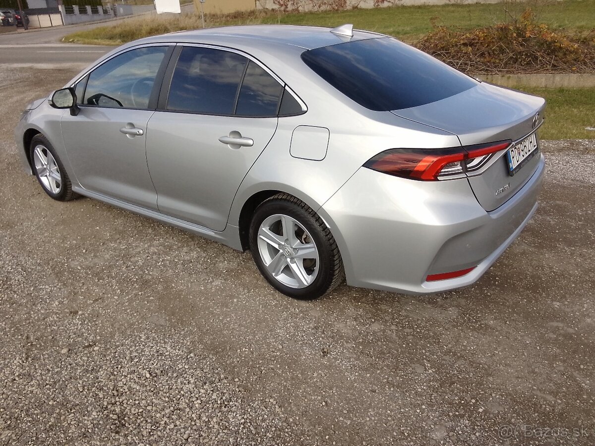 Toyota Corolla sedan, 1,8 hybrid, 09/2022, 46 000 km - 6