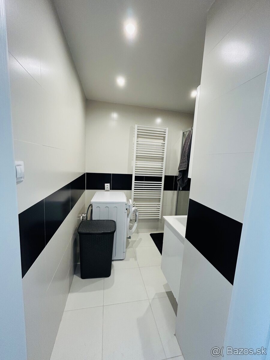 🏡ModernĂ˝ 2-izbovĂ˝ byt na SĂdlisku III, na ulici Antona PrĂd - 6