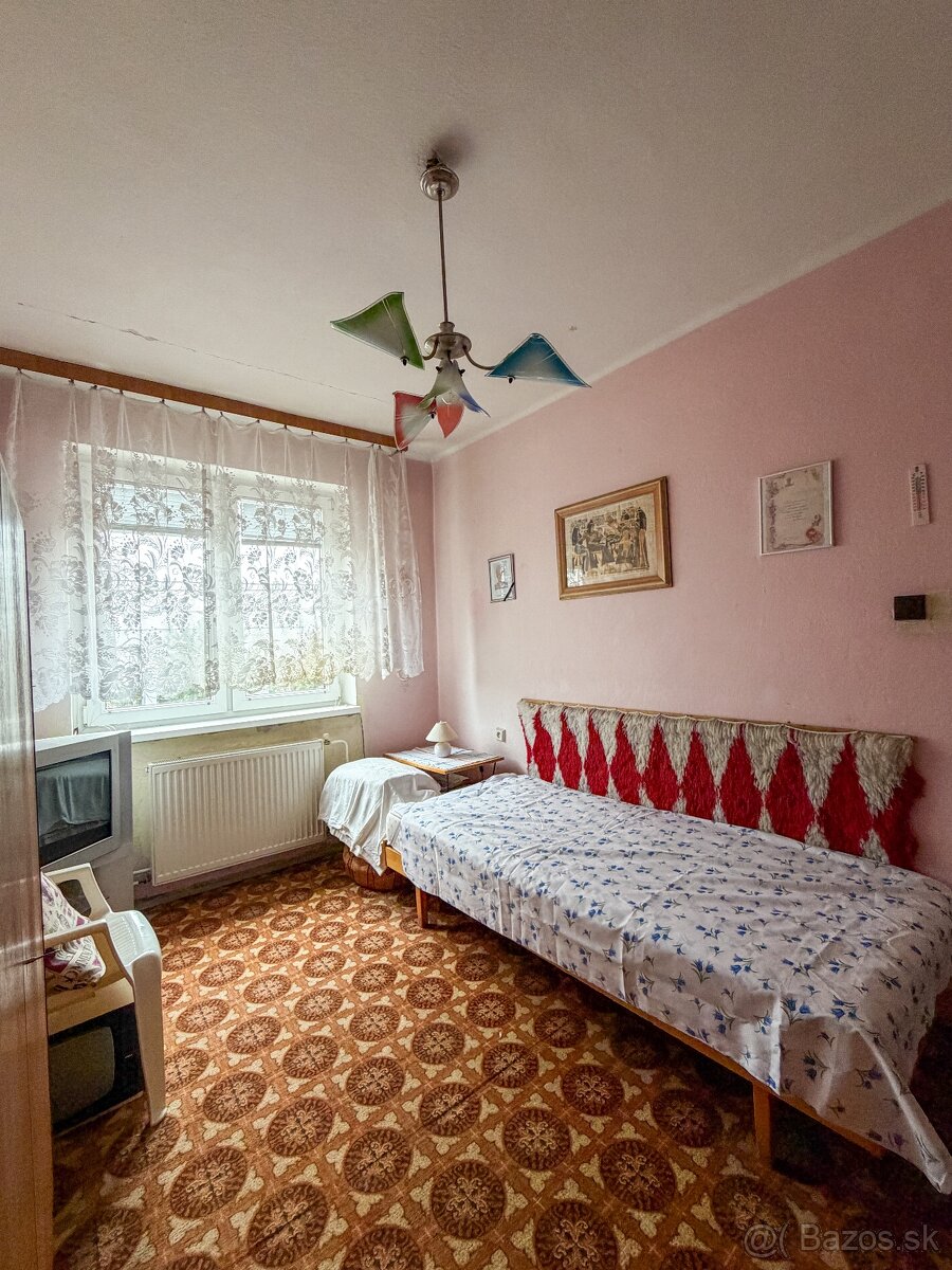 Veľký 4 izbový byt Valaliky s garážou. - 6