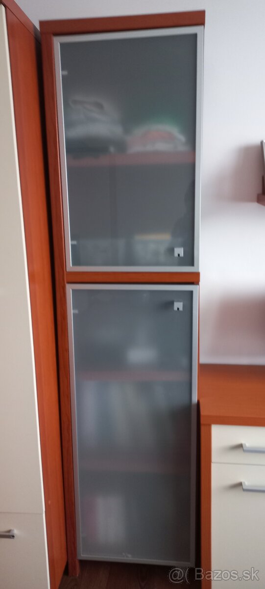 Nabytok a pisaci stolik - 6