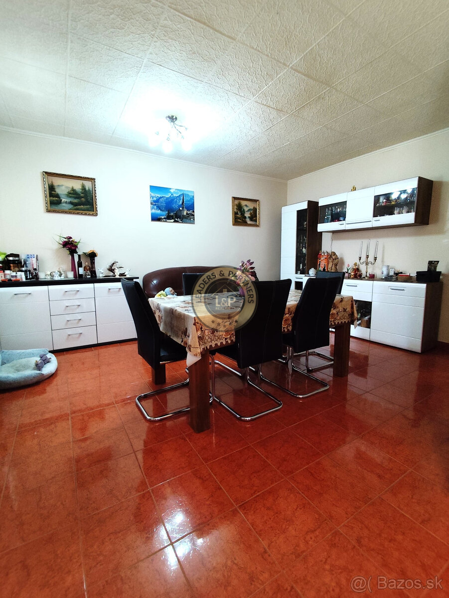 PREDAJ rodinný dom Ásvanyráró - 6