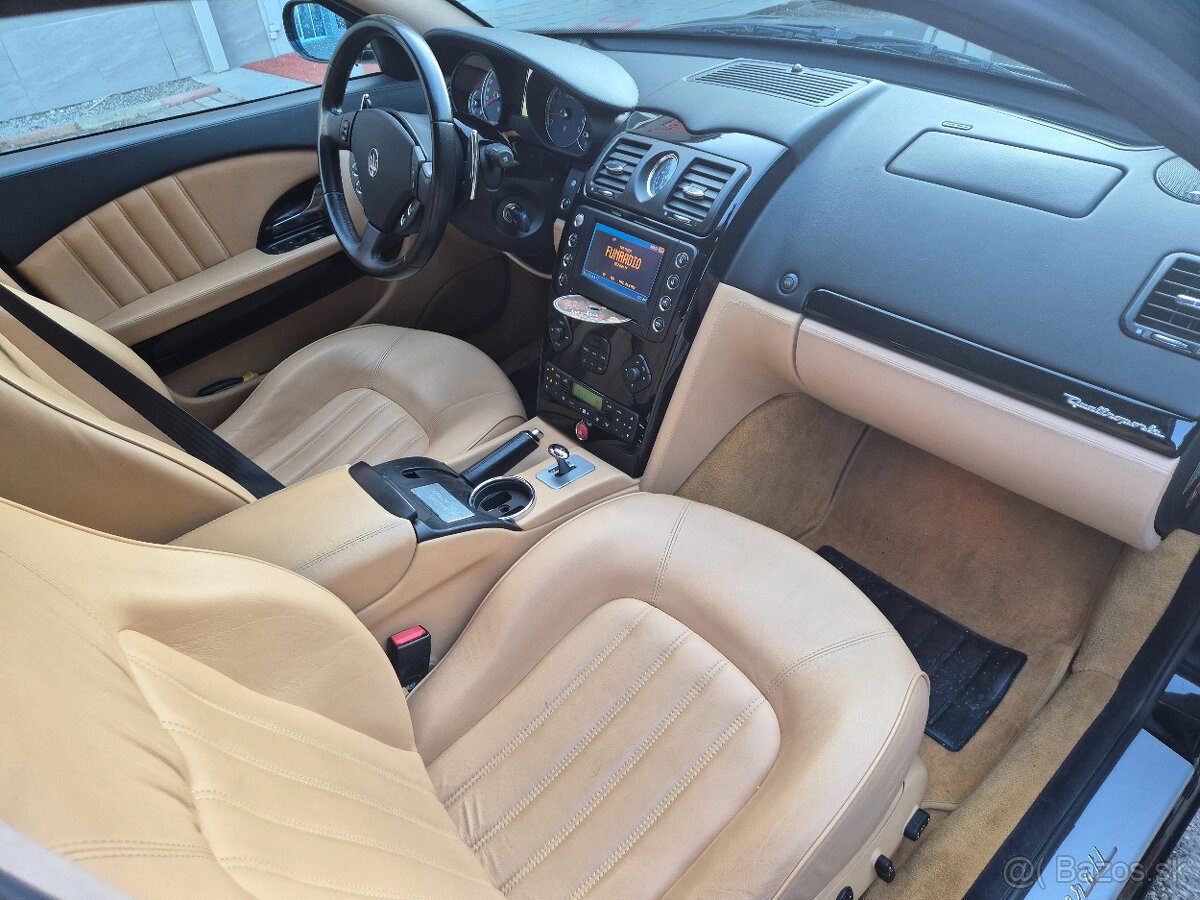 Maserati Quattroporte 4.2 V8 - 6