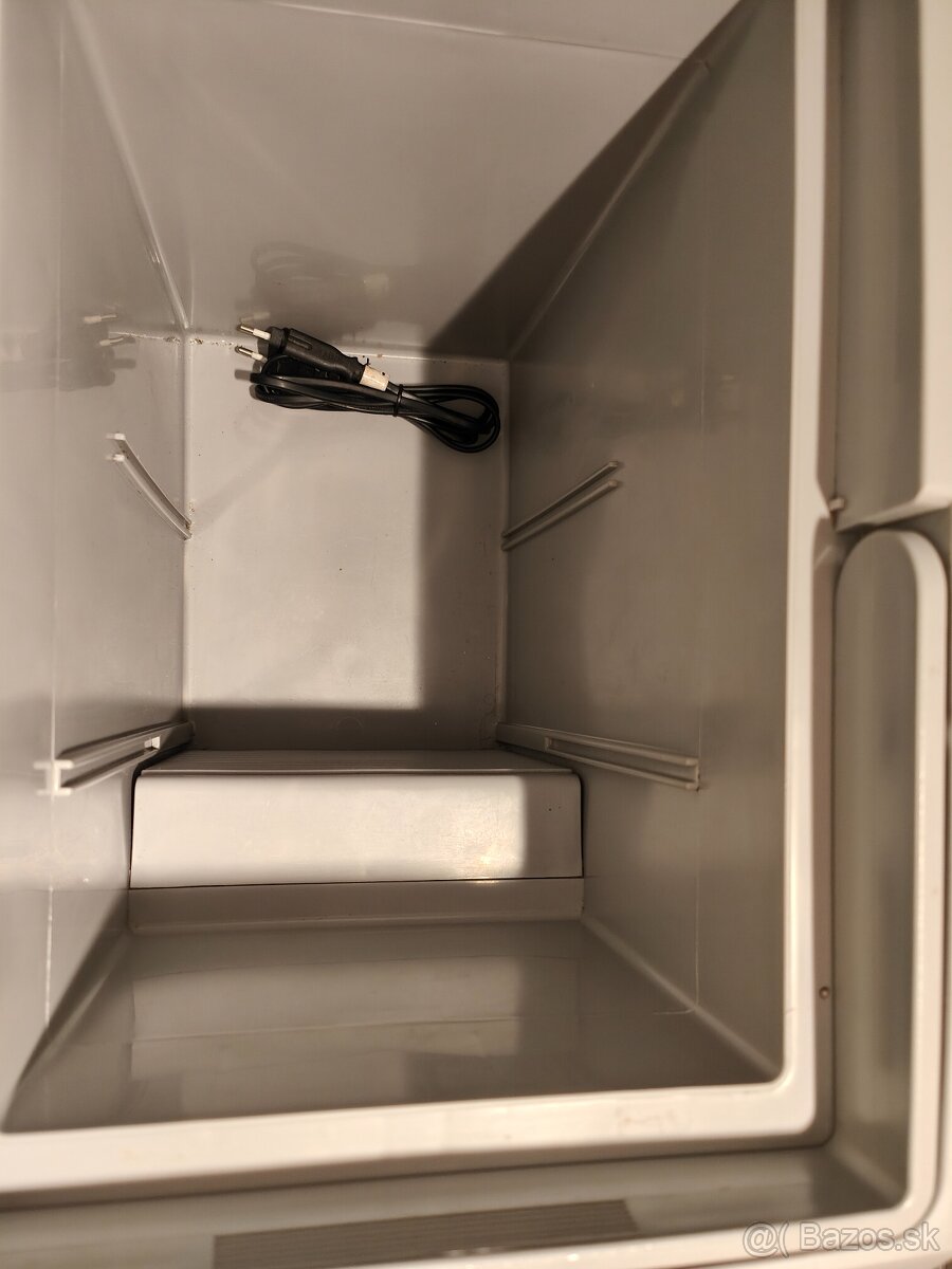 Prenosná termoelektrická chladnička DOMETIC TC21 - 6