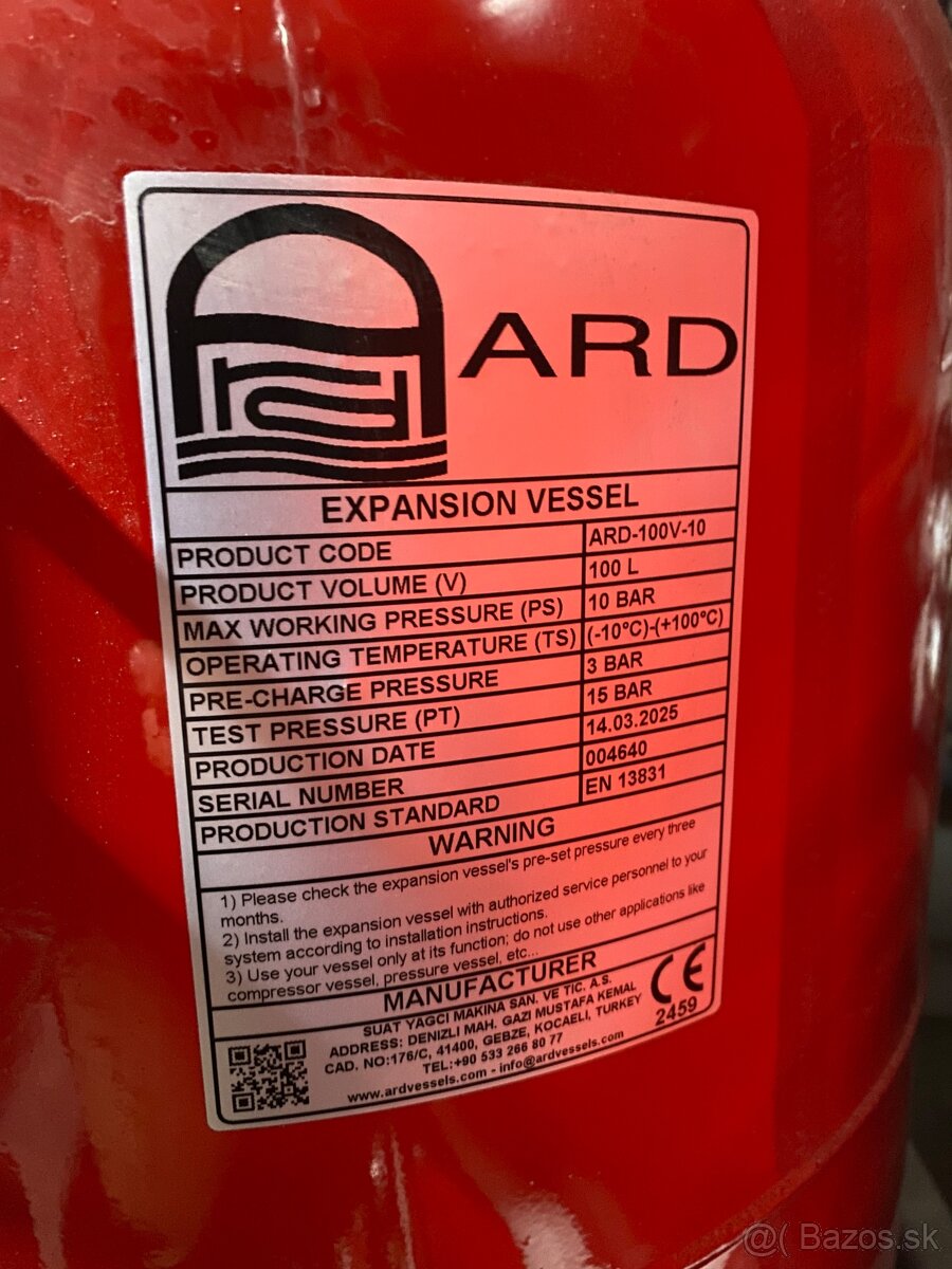 Predám akumulačnú nádrž 1000l - 6