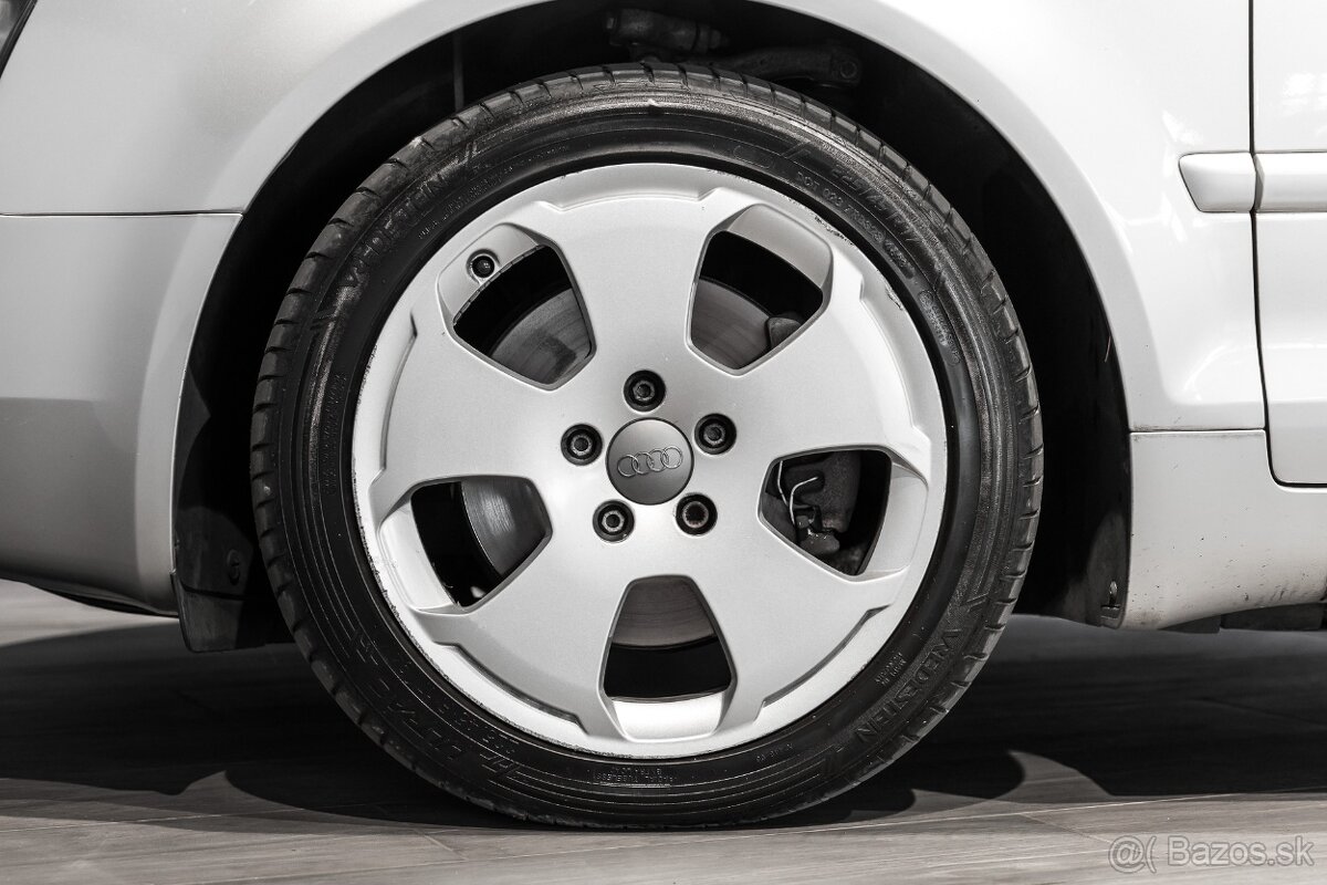 Audi A4 Cabriolet 2.4 V6 multitronic - 6