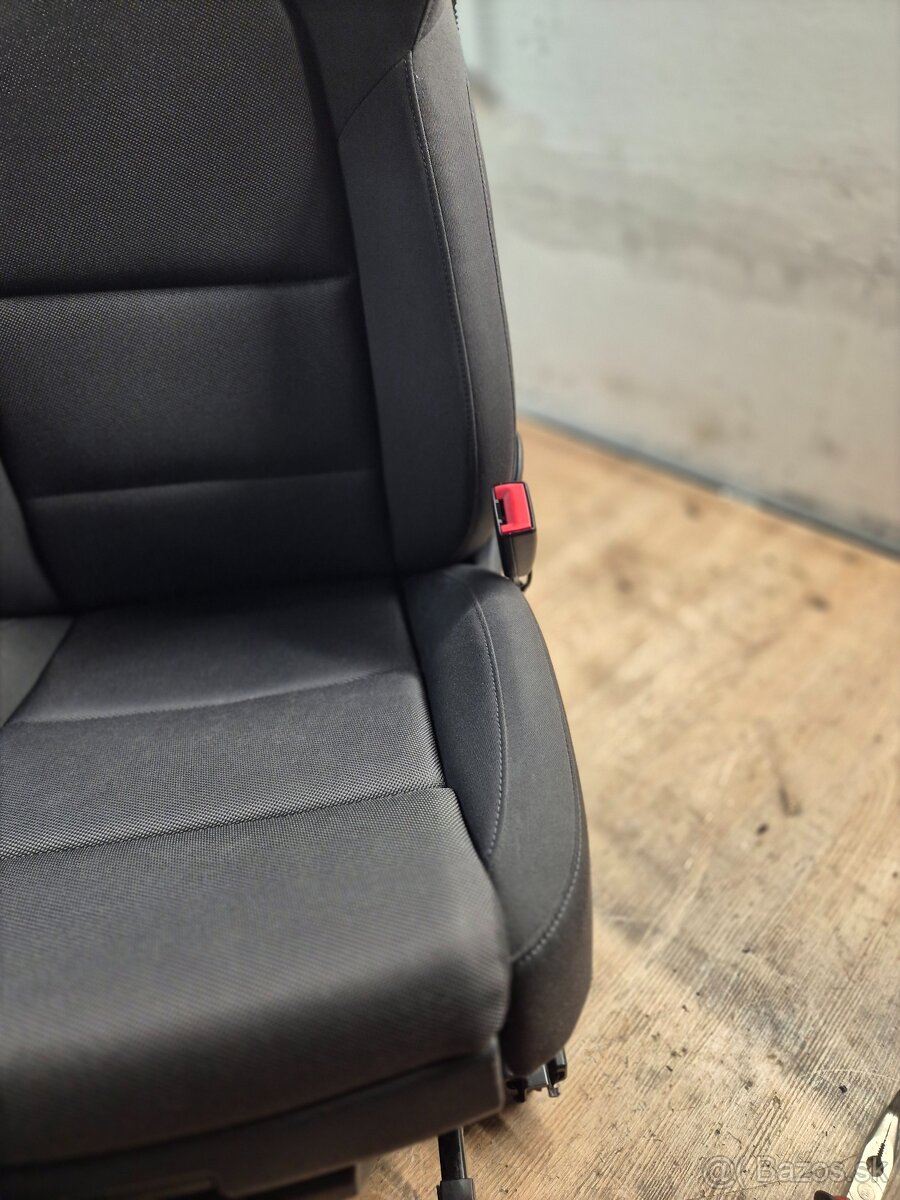 Predám sedačky sedadla audi q5 - 6