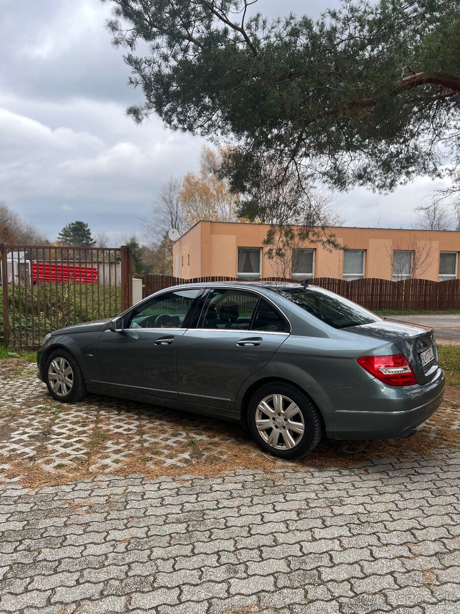 Mercedes-Benz W204 Facelift Avantgarde - 6