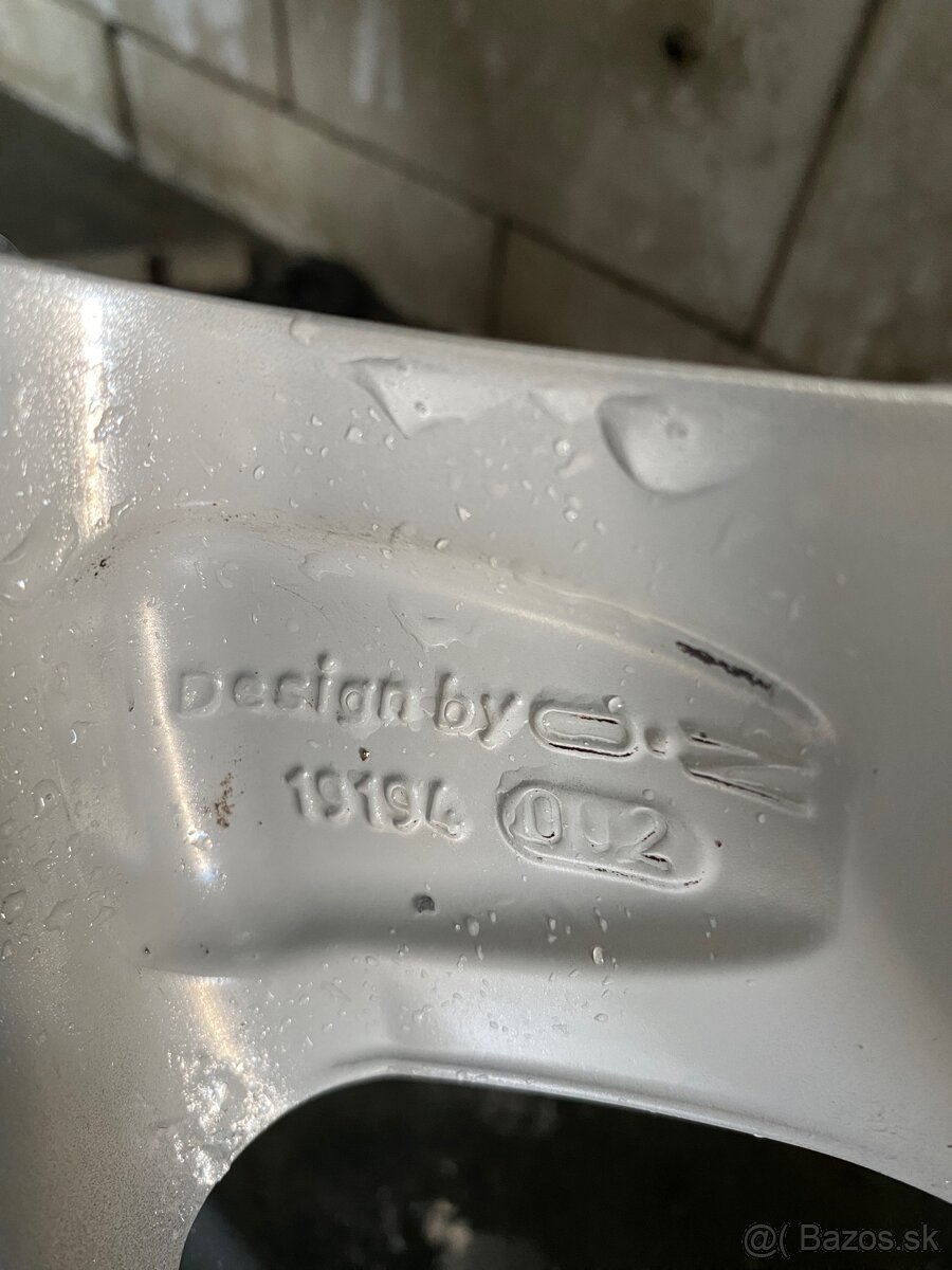 5x120 R16 7J ET35 Msw by OZ - 6