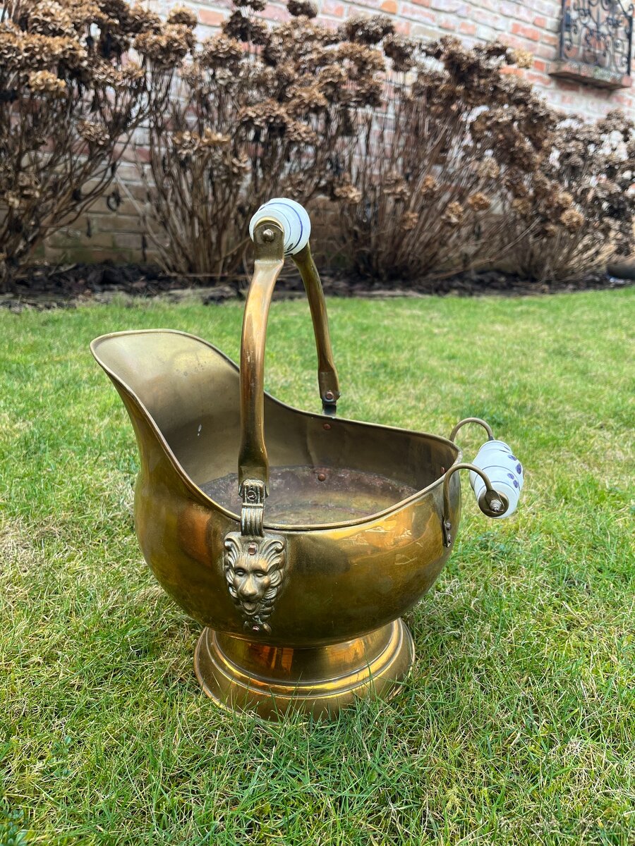 Staré nádoby na kvety - 6