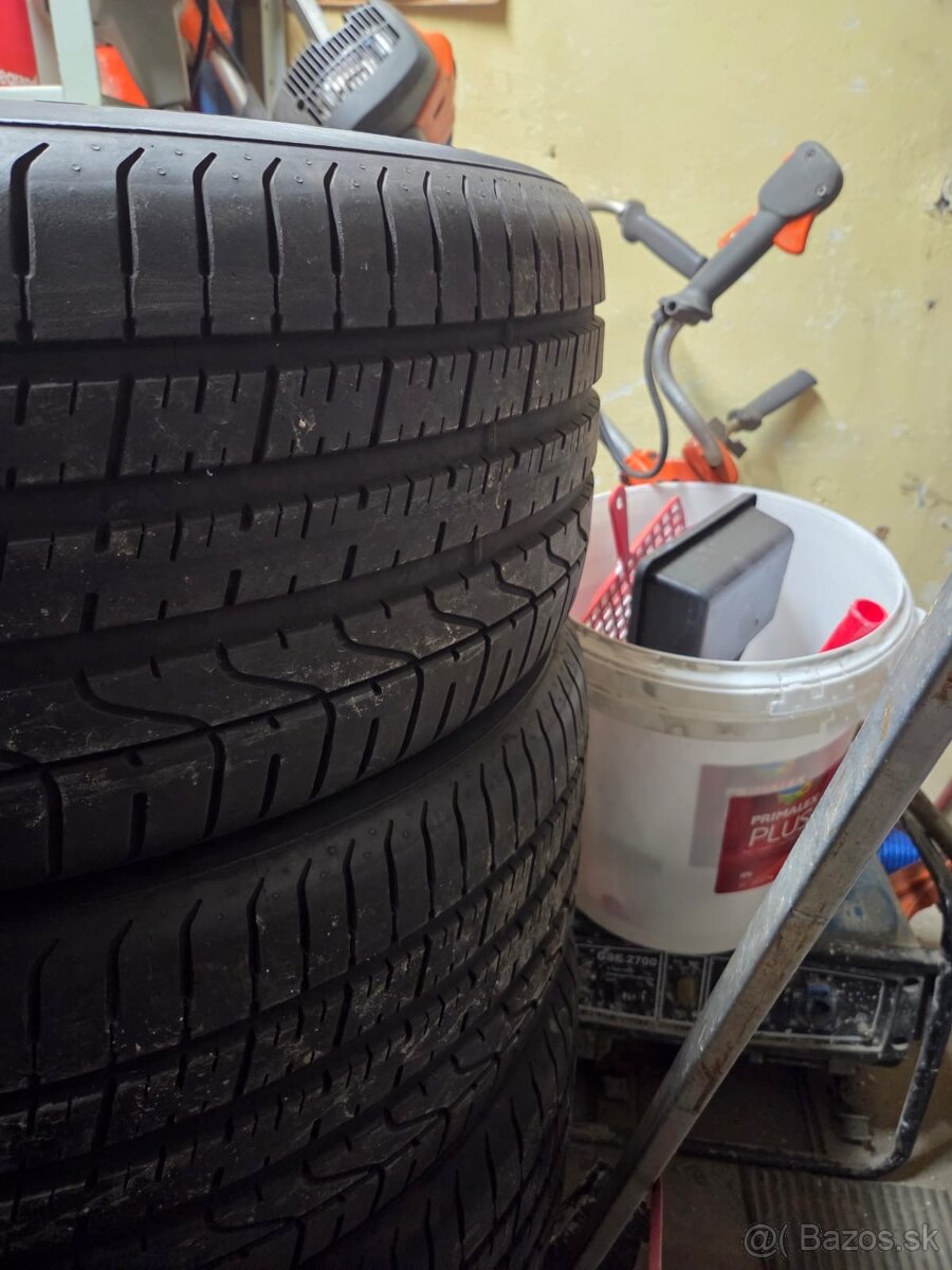 Pirelli P Zero 285/40 r22 - 6