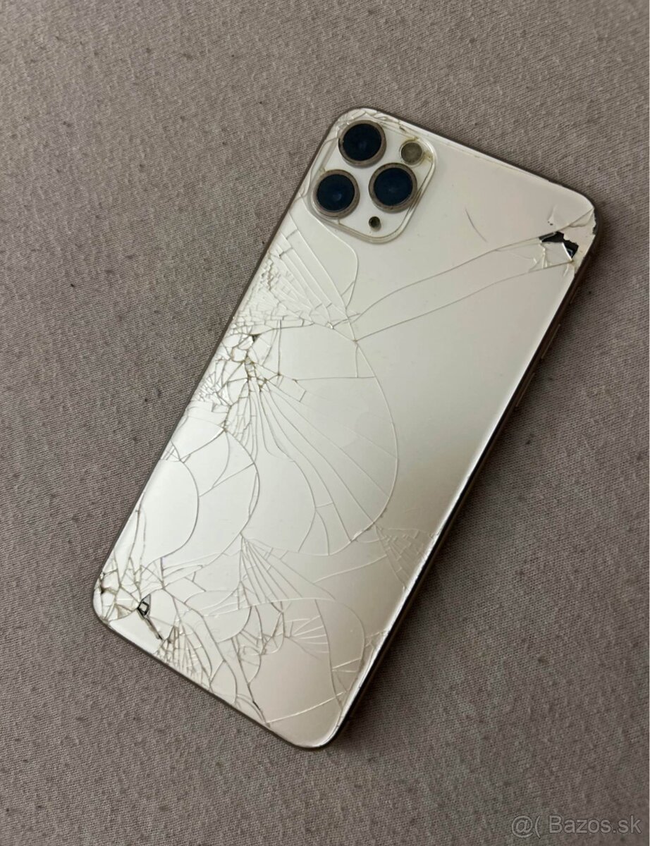 iPhone 11 pro max 64GB - 100% batéria - 6