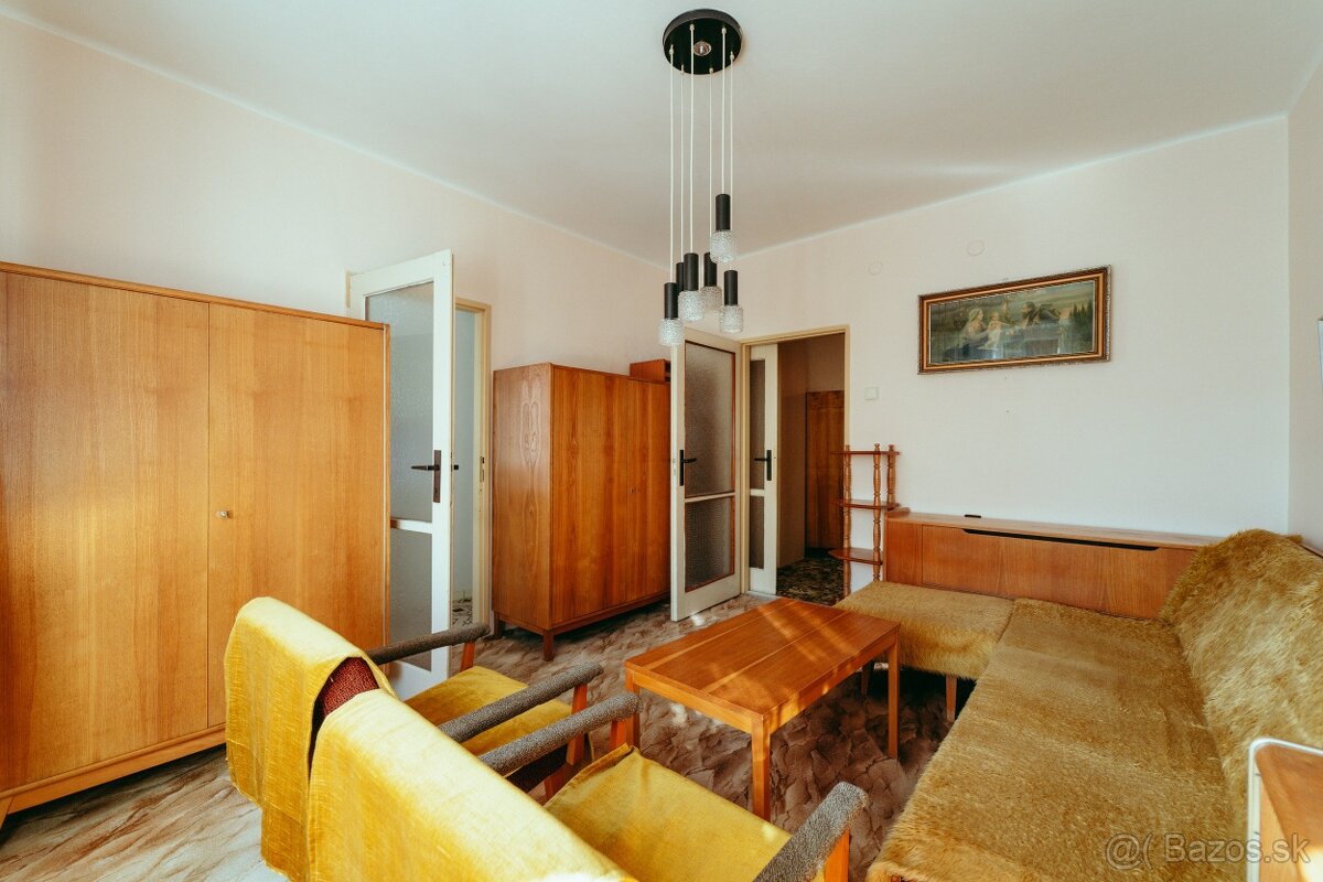 PRIESTRANNÝ 2i BYT S LOGGIOU A DVOMA PIVNICAMI - 6