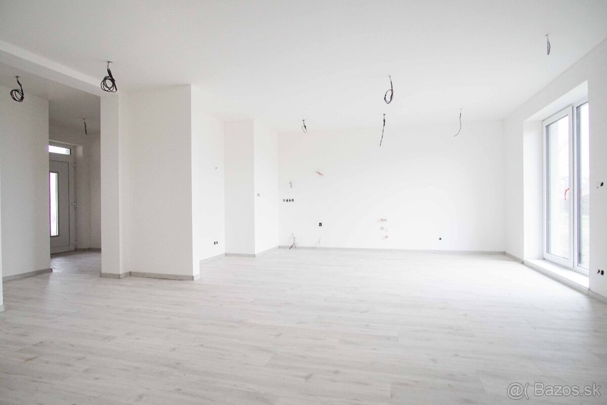 4-izbová novostavba rodinného domu s terasou, Nesvady, 540m2 - 6