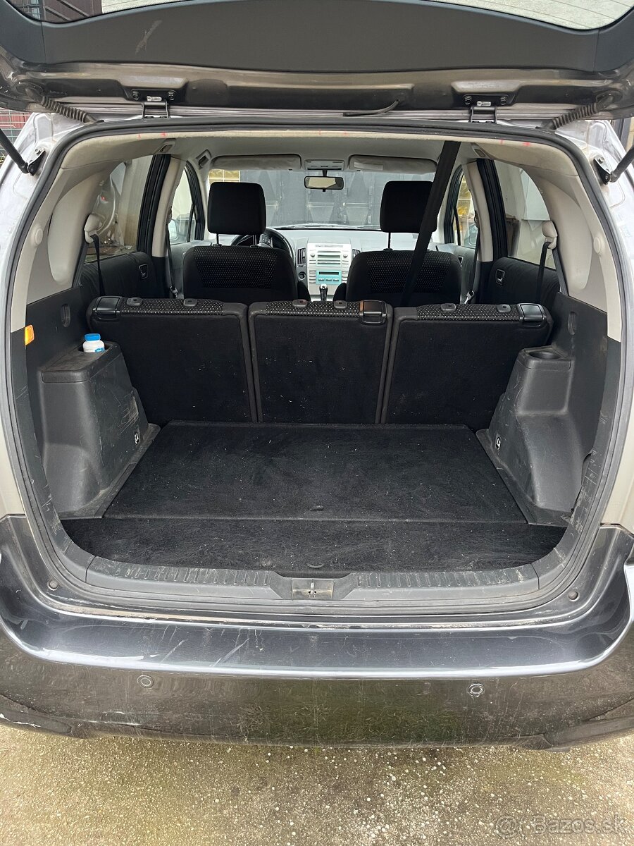 Toyota corolla verso - 6