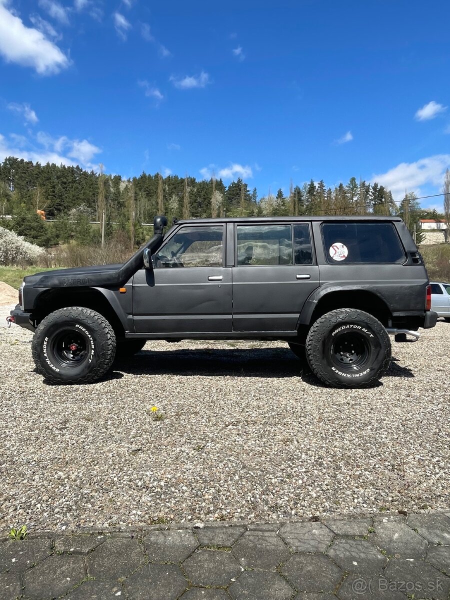 Nissan Patrol Y60 - 6