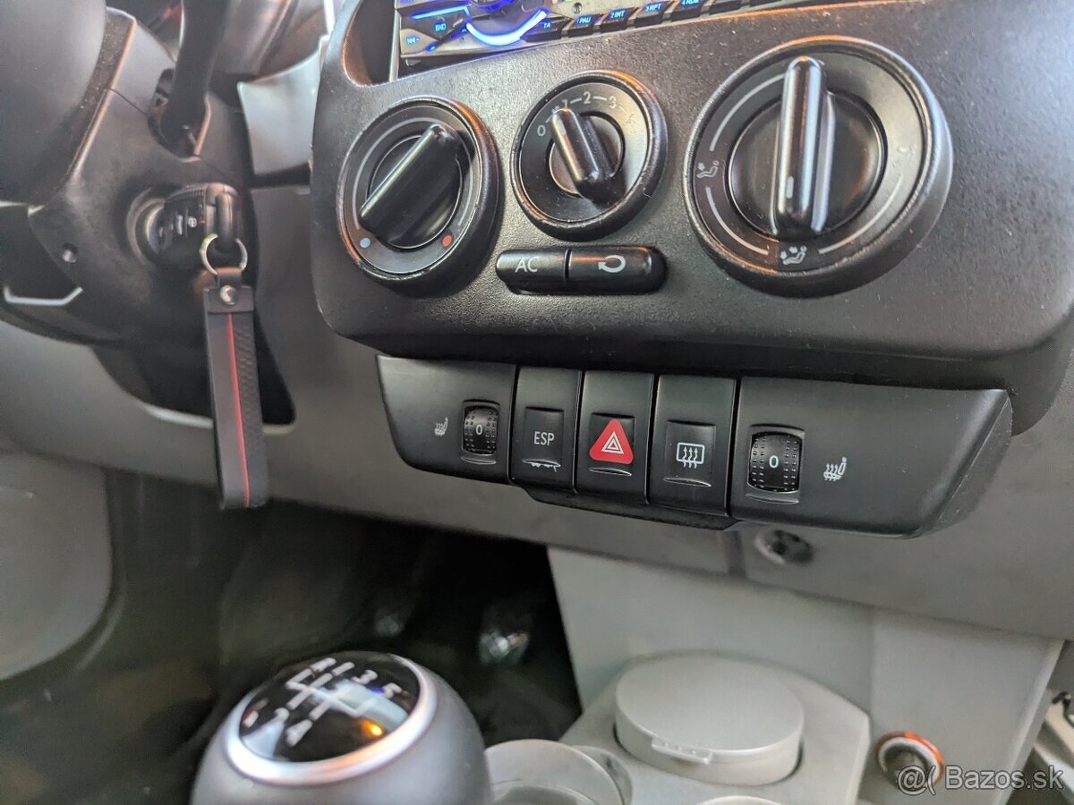 VW New Beetle - 6