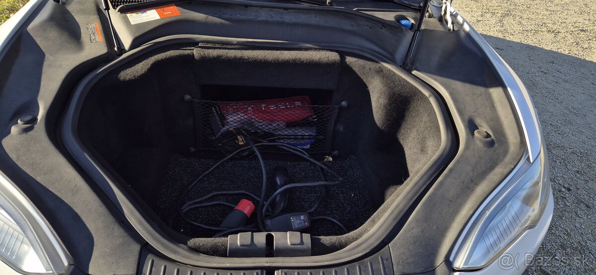 Tesla S85 - 6
