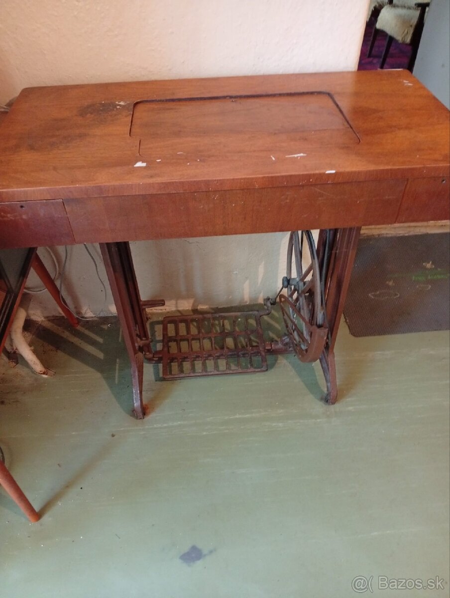 sijací stroj Lada - 6