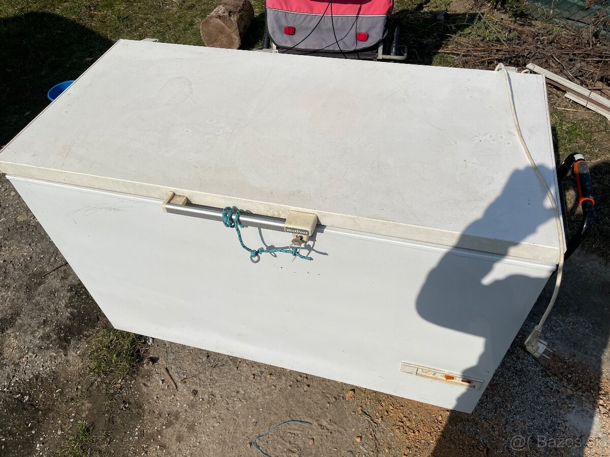 mraziak Vestfrost hf396 - 6