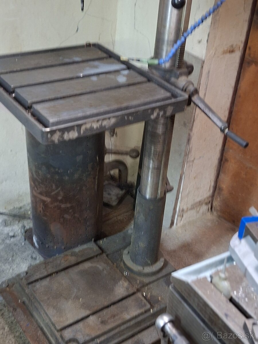 Stlpova vrtacka - 6