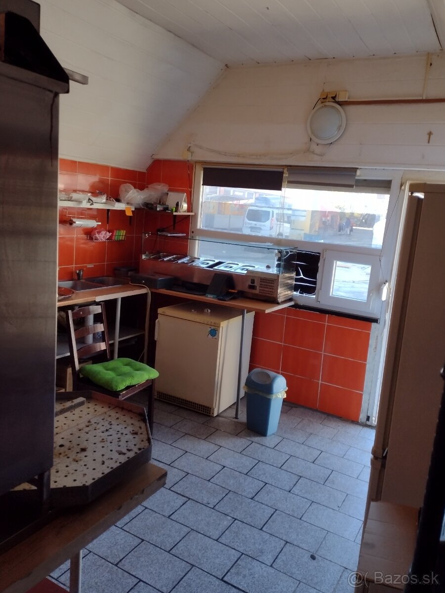 Stánok pri Sandokane - 6