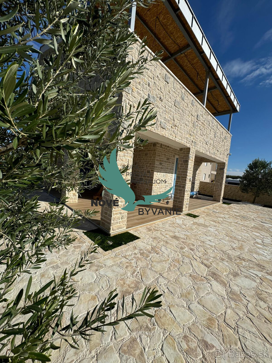 Chorvátsko EXKLUZÍVNE KAMENNÝ DOM S BAZÉNOM LEN 300M OD MOR - 6