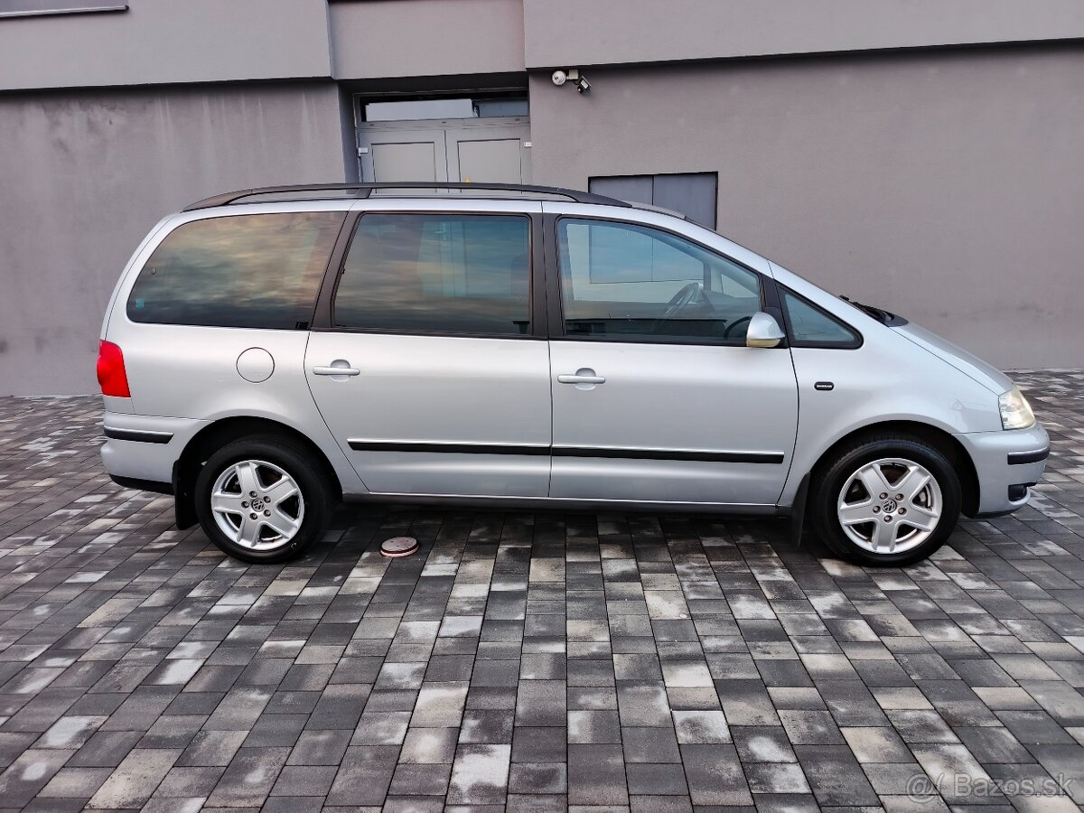 VOLKSWAGEN SHARAN 1.9TDI 85KW AUTOMAT 7 MIEST - 6