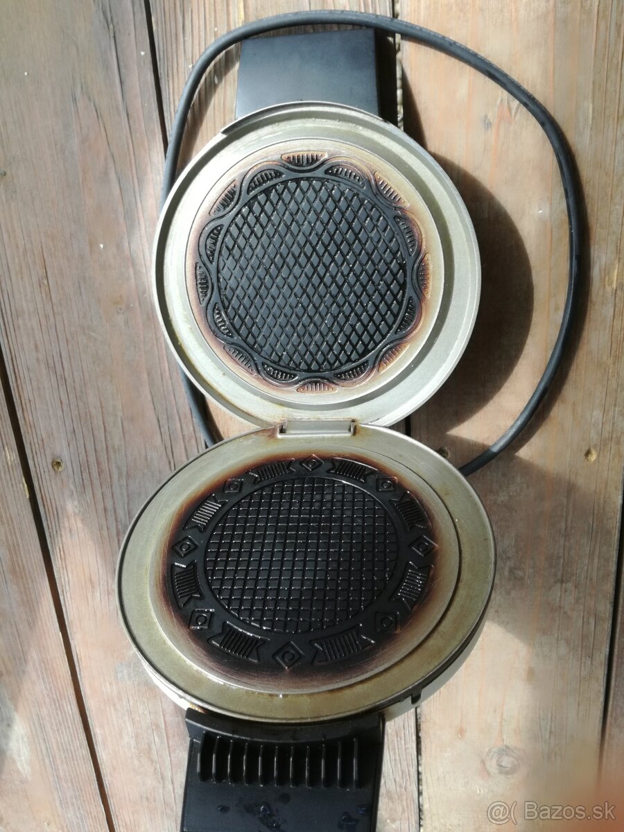 Dva elektricke oblatkovace na 220V - 6