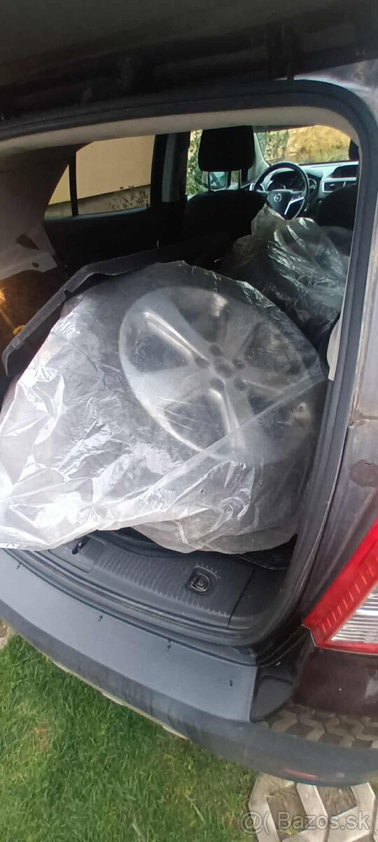 Opel Mokka r. 2013 - 6